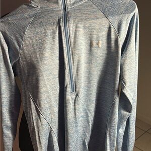 Under Armour womens Light Blue athletic longsleeve